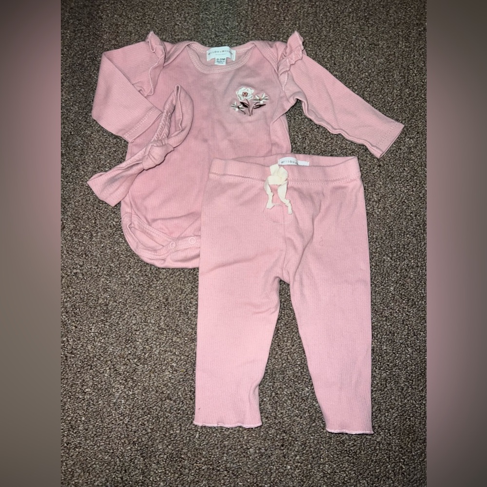 Babygirl Outfit
